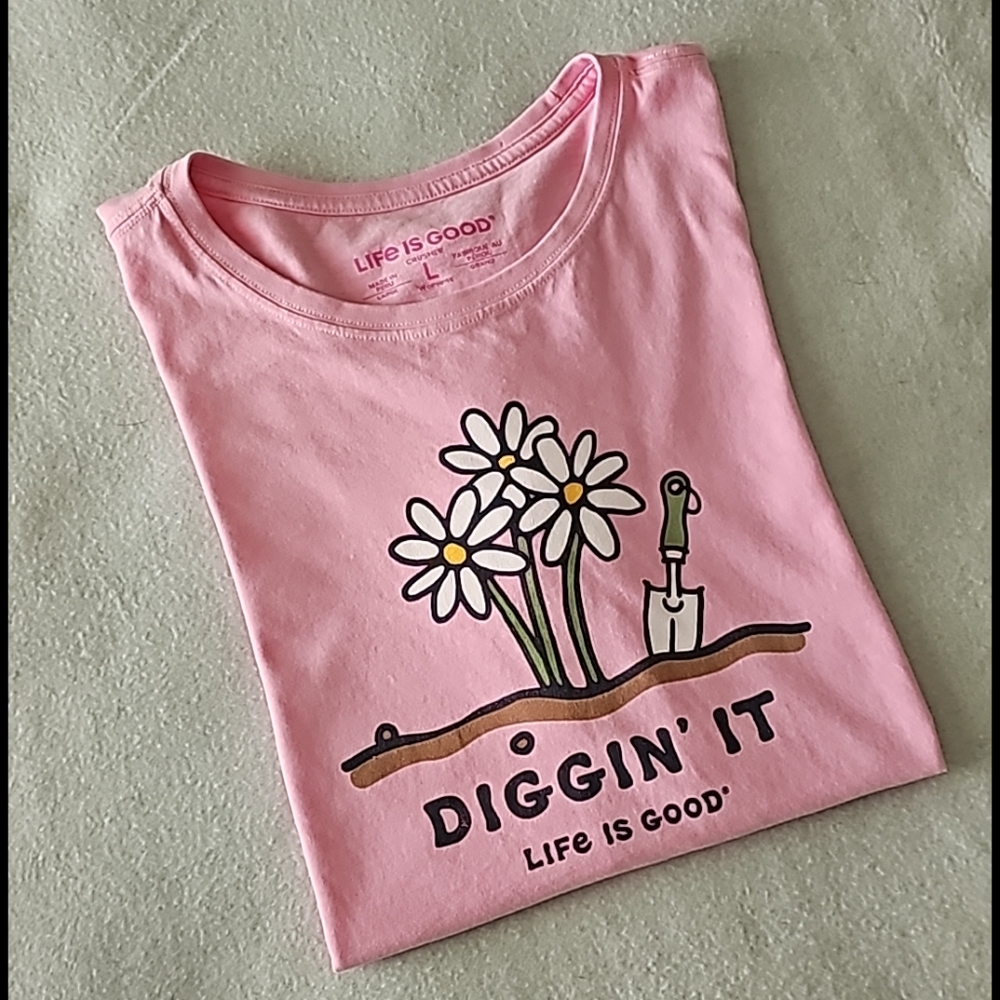 Life is Good Crusher Tee Shirt Size Large